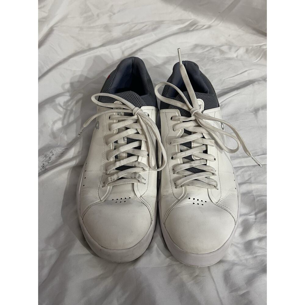 On the Roger Advantage Men's Size 10.5